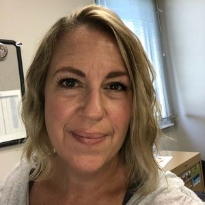 Meet your Posher, Lesli